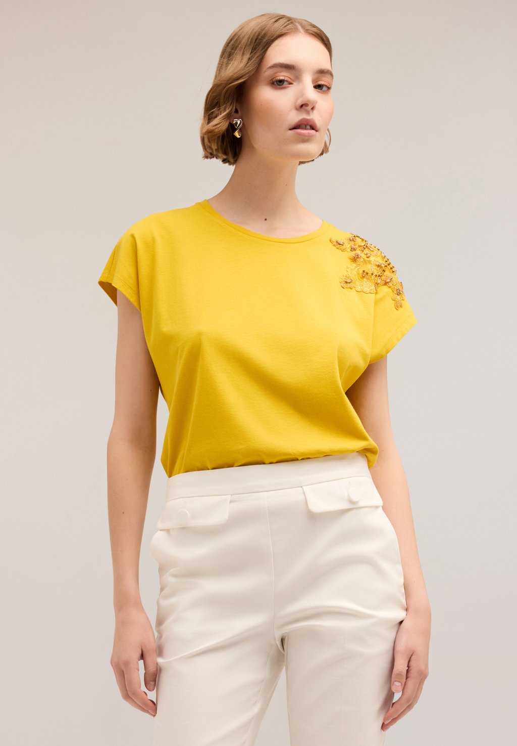 

Футболка с принтом CON PATCH RICAMATO Motivi, желтый