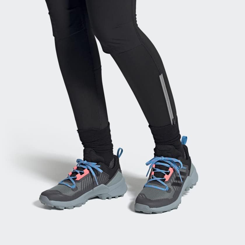 Мужские кроссовки adidas Terrex Swift, черный/красный/серый — фото 2