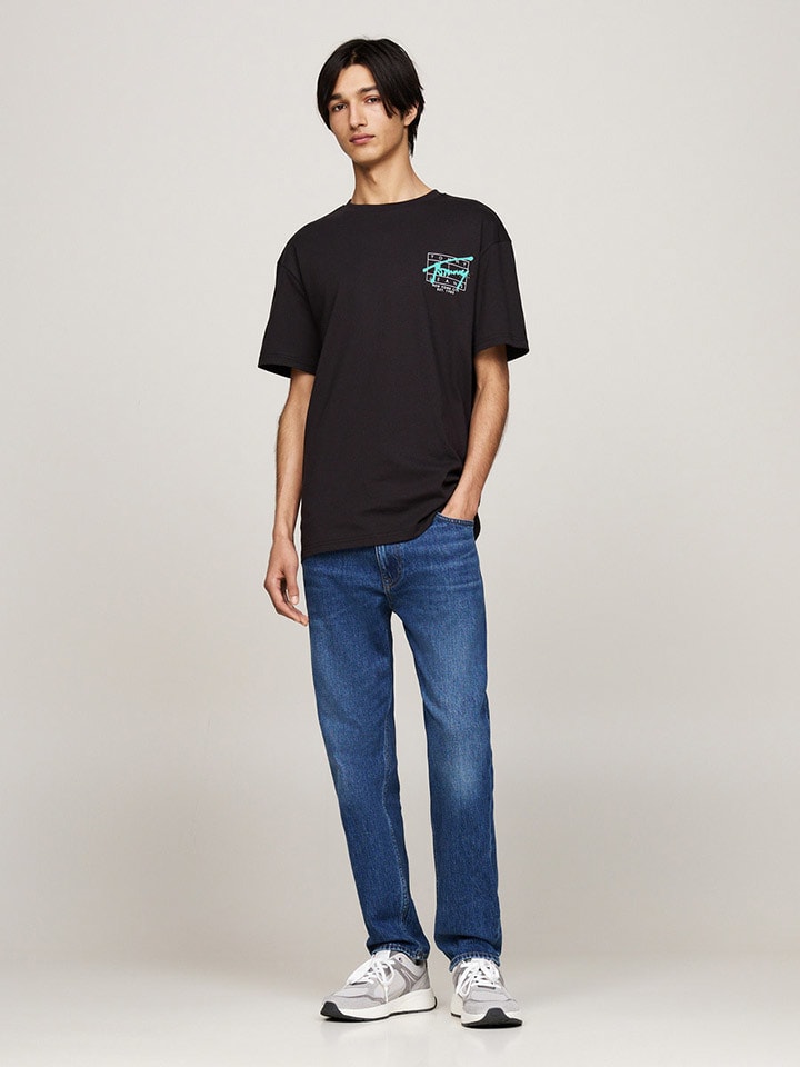 

Футболка TOMMY JEANS, черный