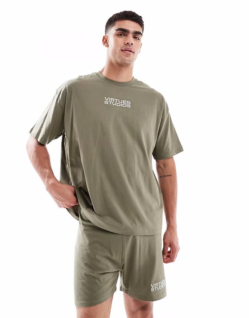 

Пижамный комплект с вышитыми деталями в цвете пыльной оливы Asos Design