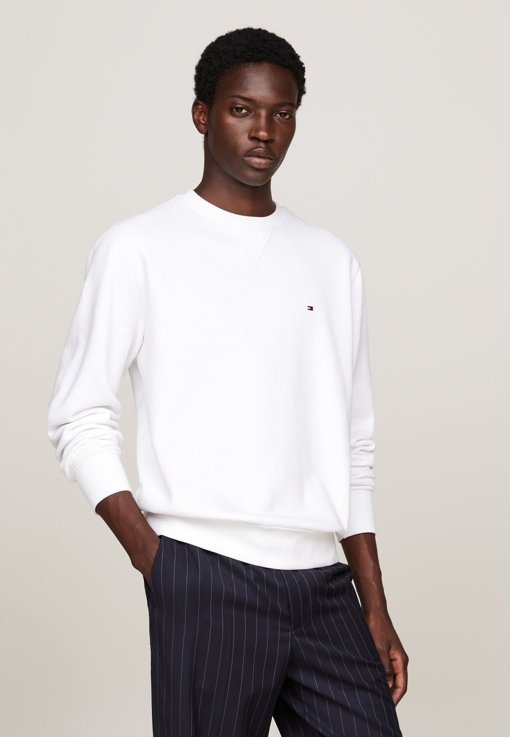 

Толстовка ESSENTIAL CREWNECK Tommy Hilfiger, белый