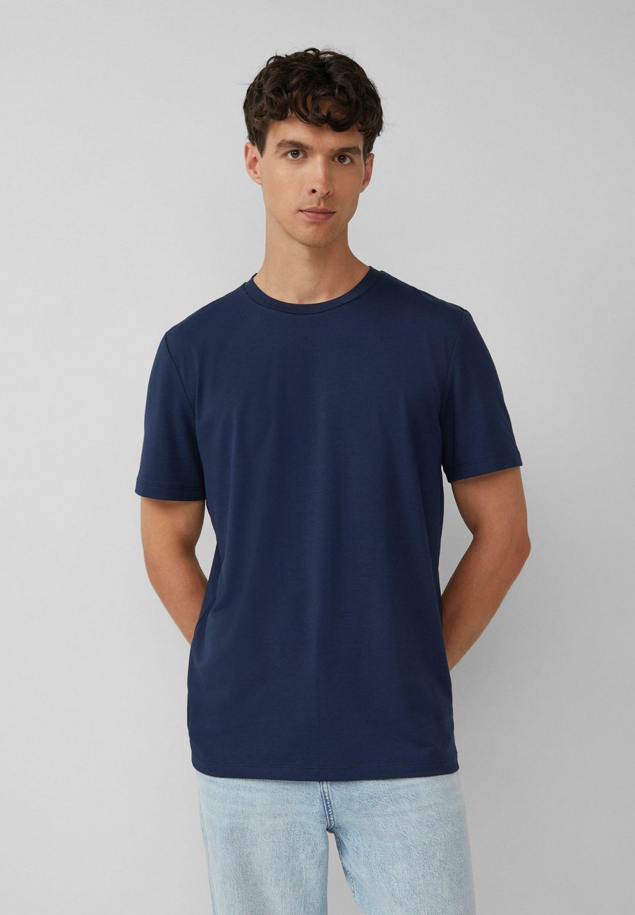 

Футболка s.Oliver Basic T-shirt, Tiefblau/Dark Blue, Синий, Футболка s.Oliver Basic T-shirt, Tiefblau/Dark Blue