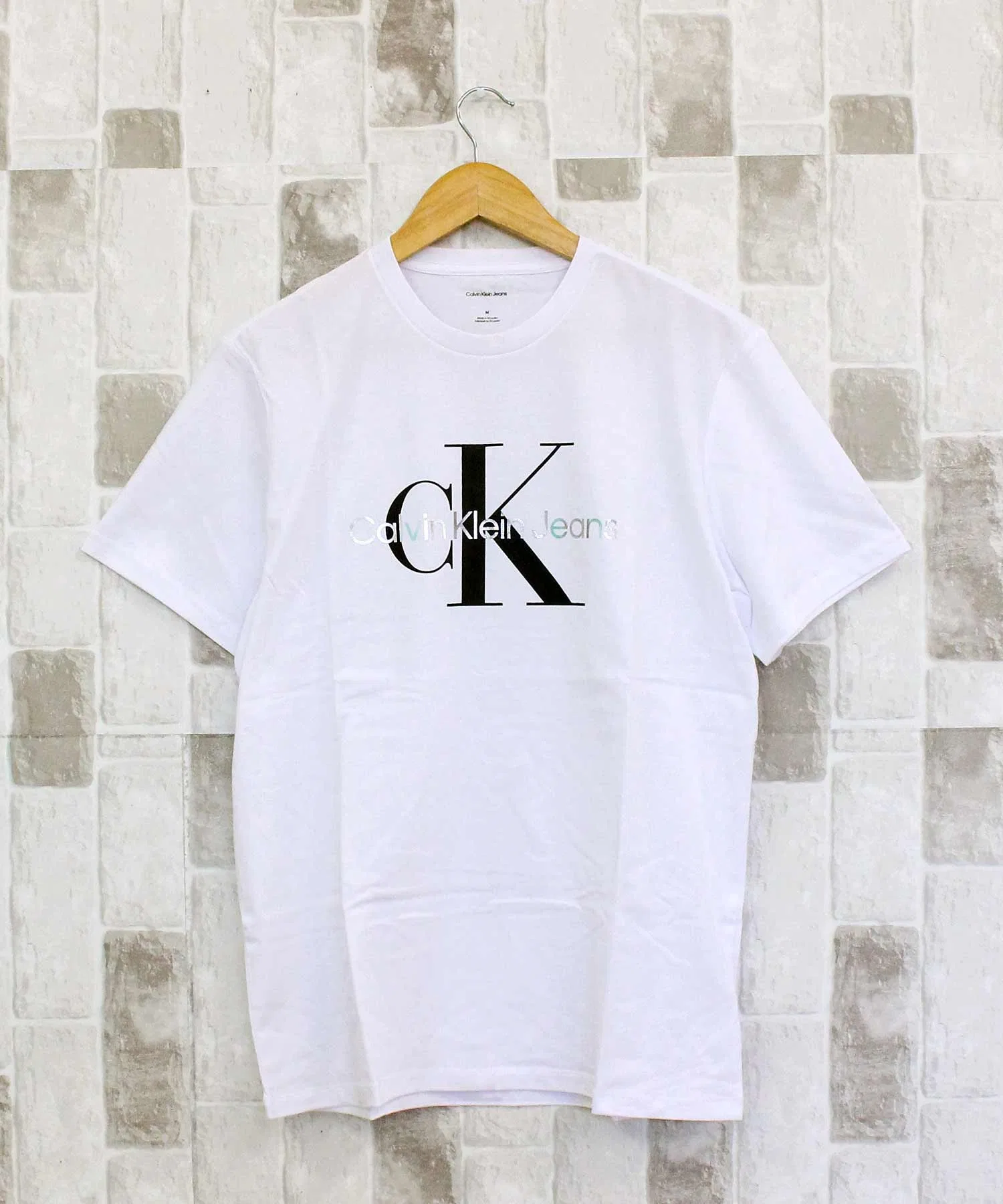 Женская футболка Calvin Klein SS METALLIC MONOGRAM LOGO TEE — фото 2