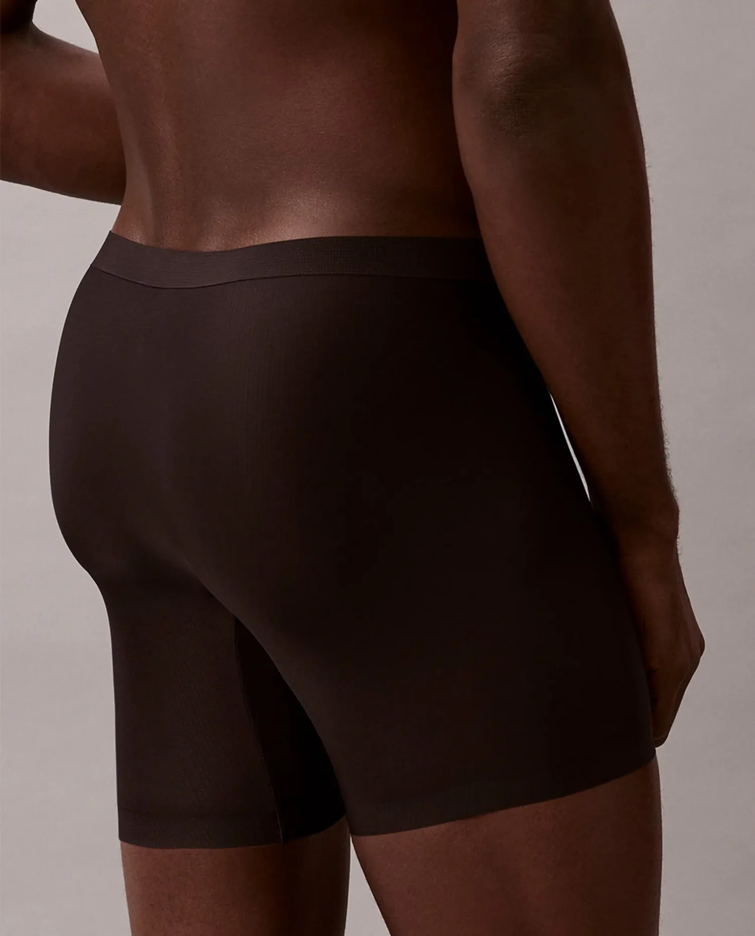 Длинные боксерские трусы для одного Calvin Klein, черный — фото 4