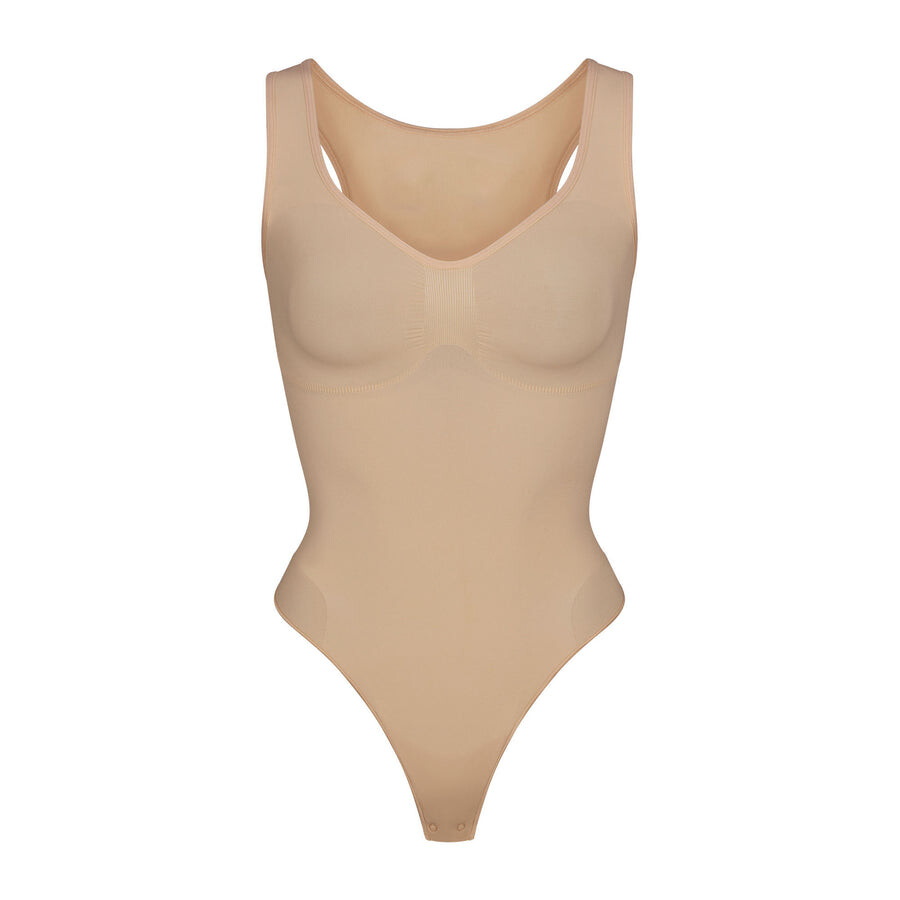 

Боди-стринги с круглым вырезом SKIMS Seamless Sculpt, цвет Clay