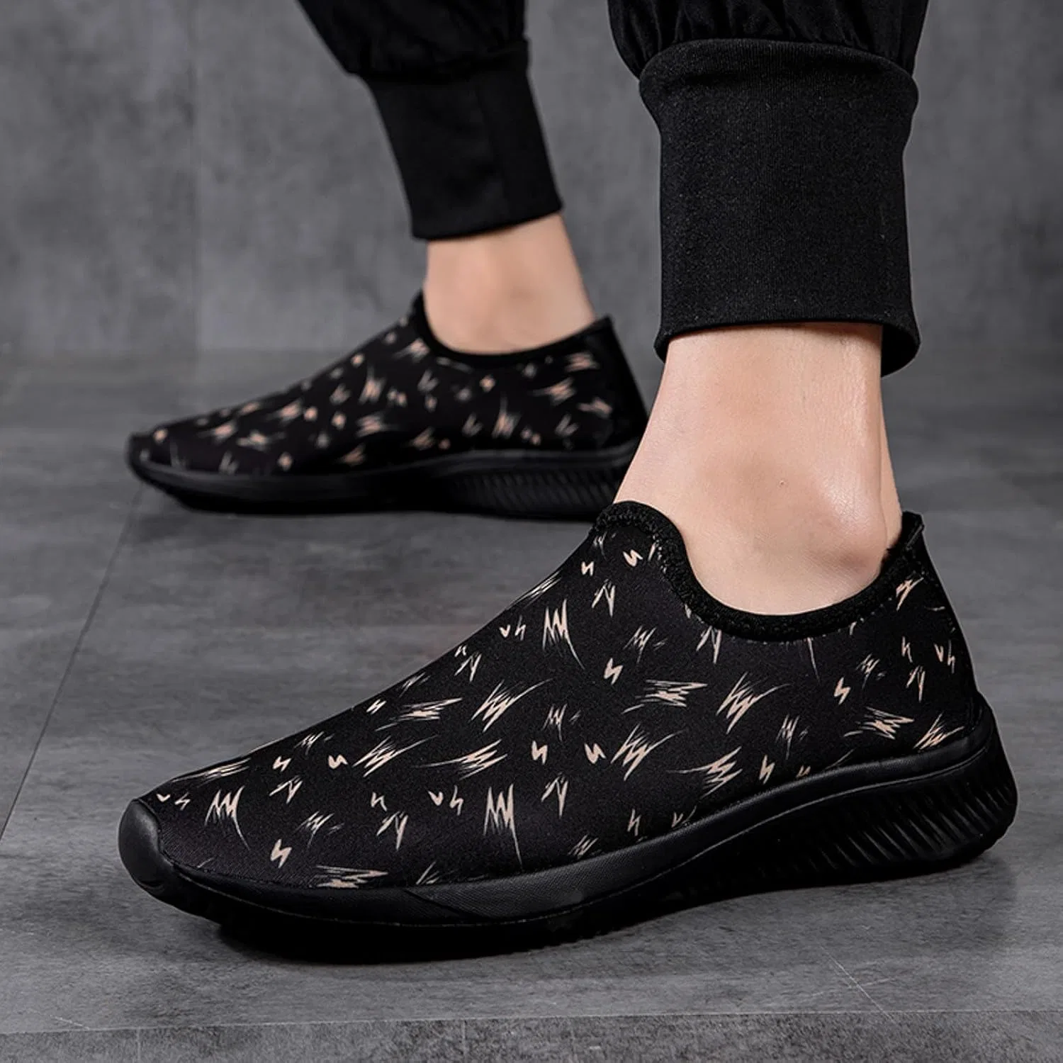 Кроссовки Running Schuhe Herren - Modische Herren-Sportschuhe Mit Flachem Boden Für Bequemen Leichten Alltag Generic, Schwarz — фото 2
