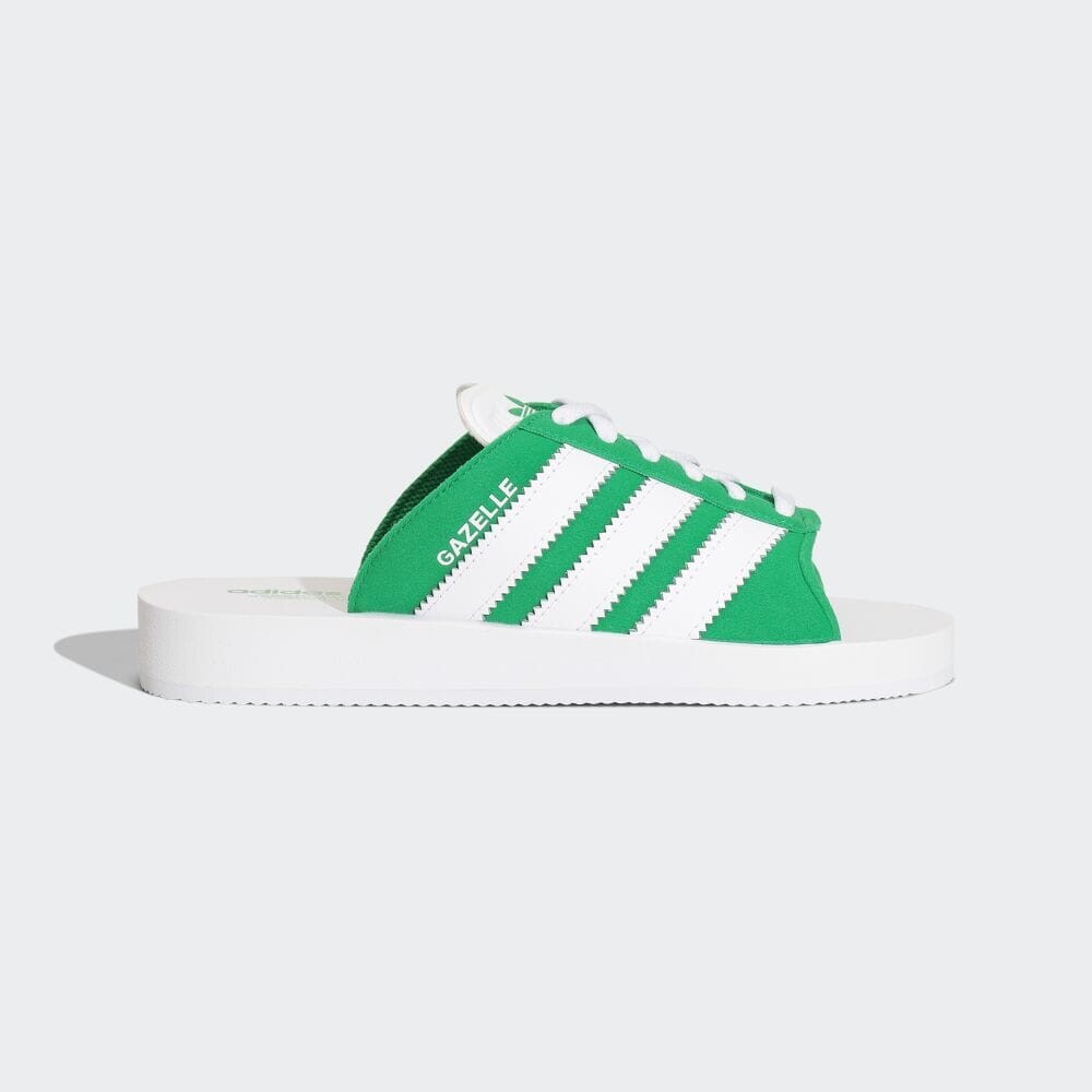 

Шлепанцы Adidas GAZELLE BEACH SLIDES, цвет Green/White