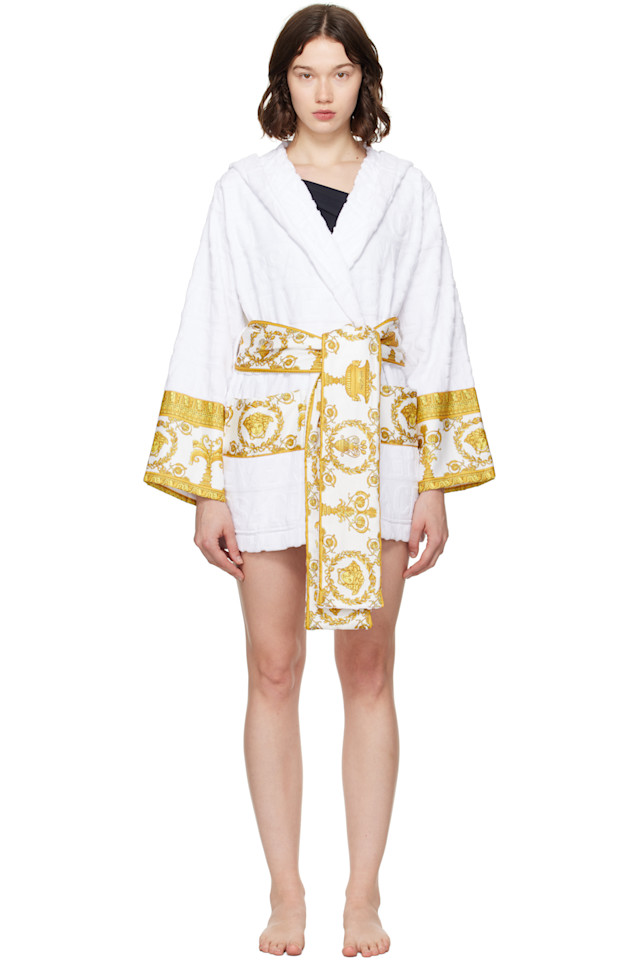 

"Я люблю барокко" короткий банный халат Versace, белый