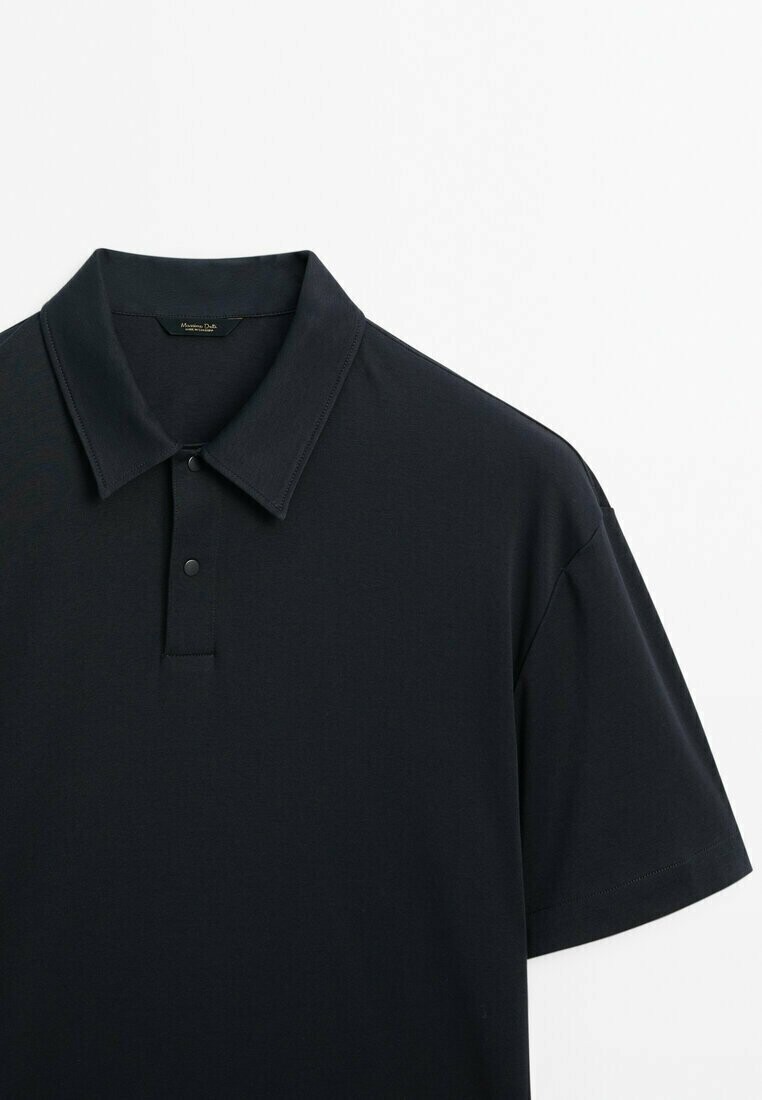 

Рубашка поло WITH BUTTONED COLLAR Massimo Dutti, темно-синий