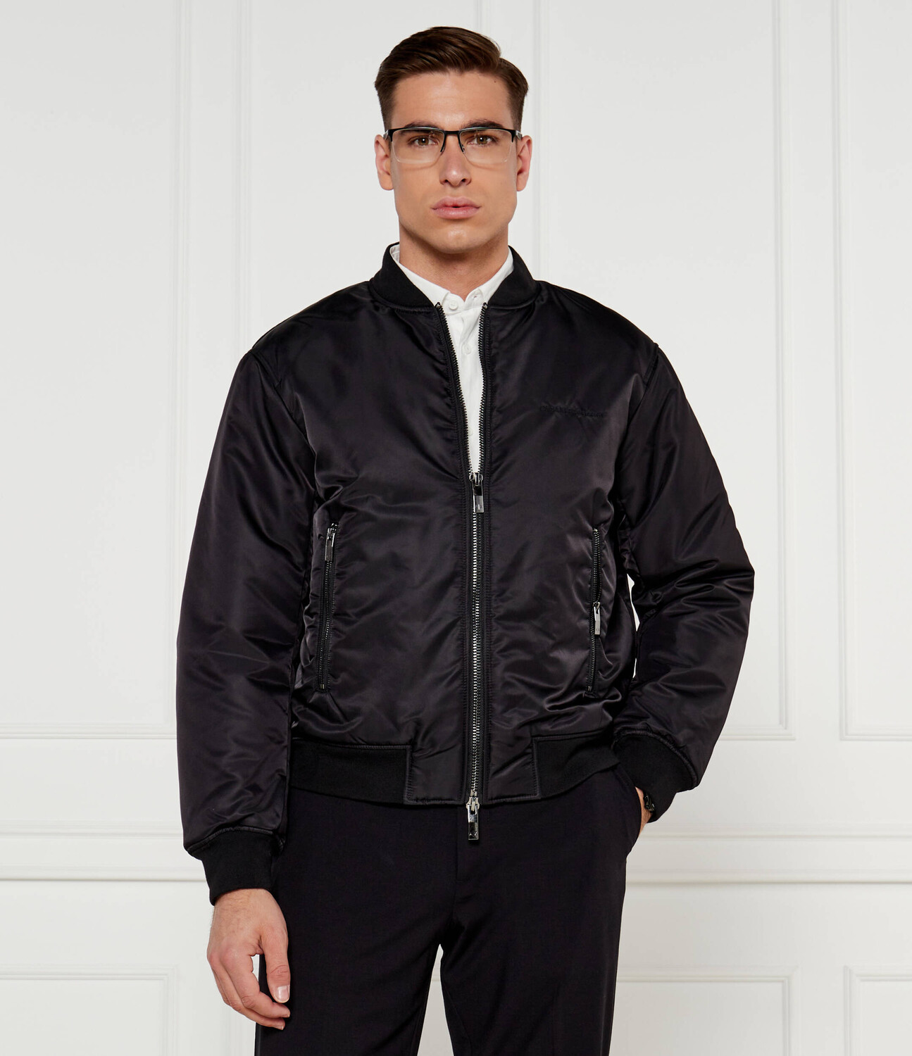 

Куртка Armani Exchange Regular Fit, черный