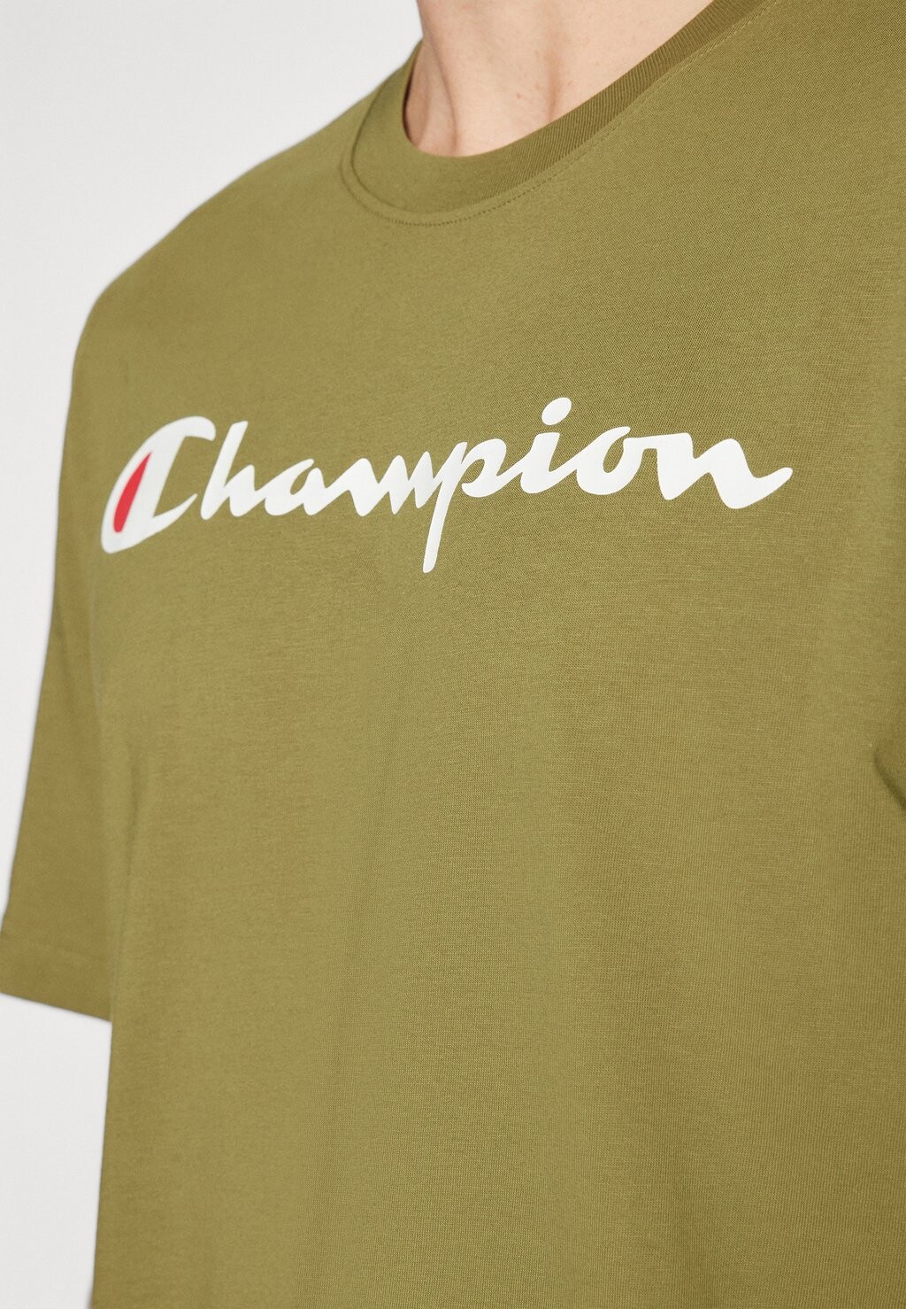 

Принт на футболке ICONS CREWNECK Champion, оливковый