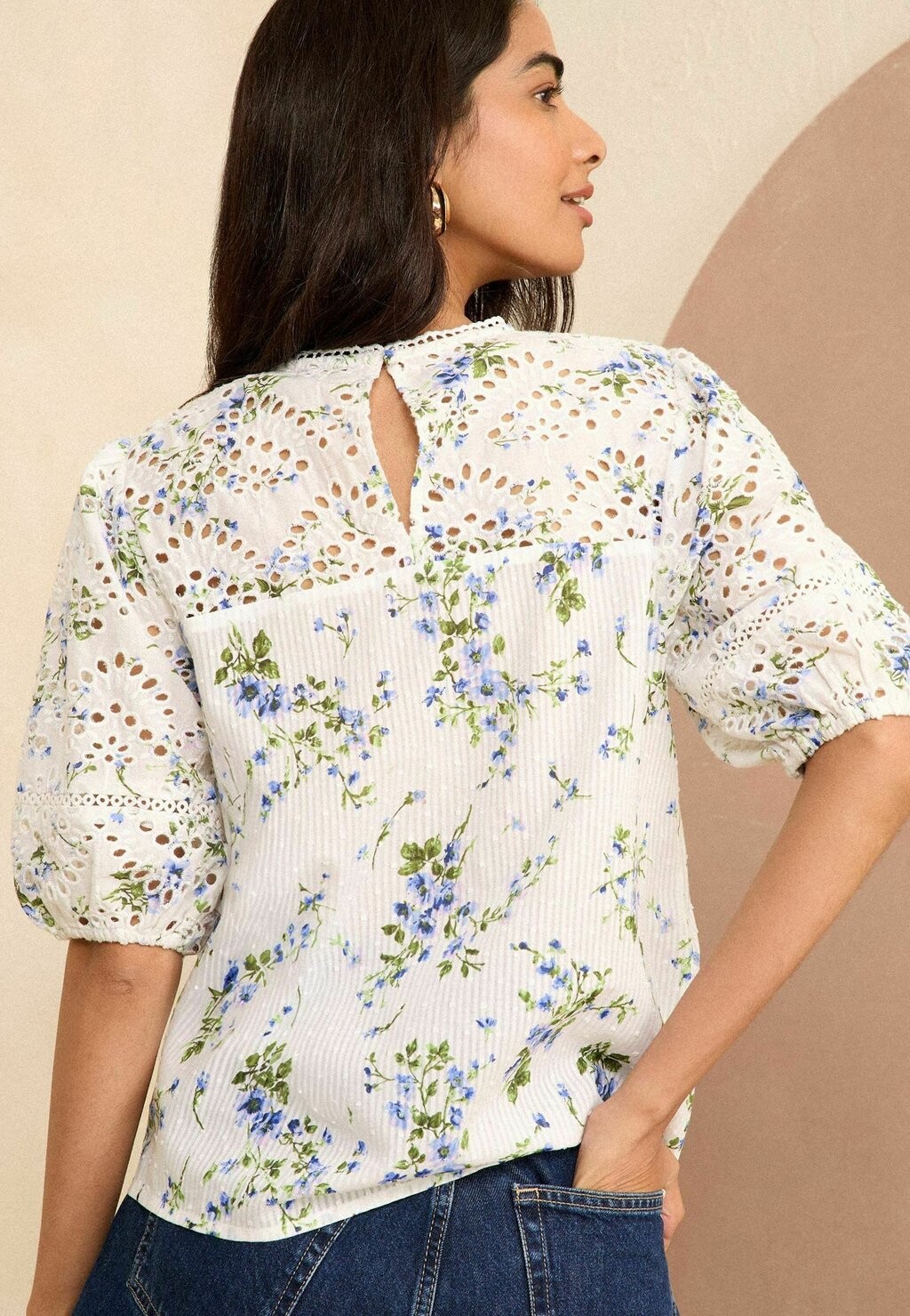 

Блуза BRODERIE PUFF SLEEVEREGULAR FIT Love & Roses, белый