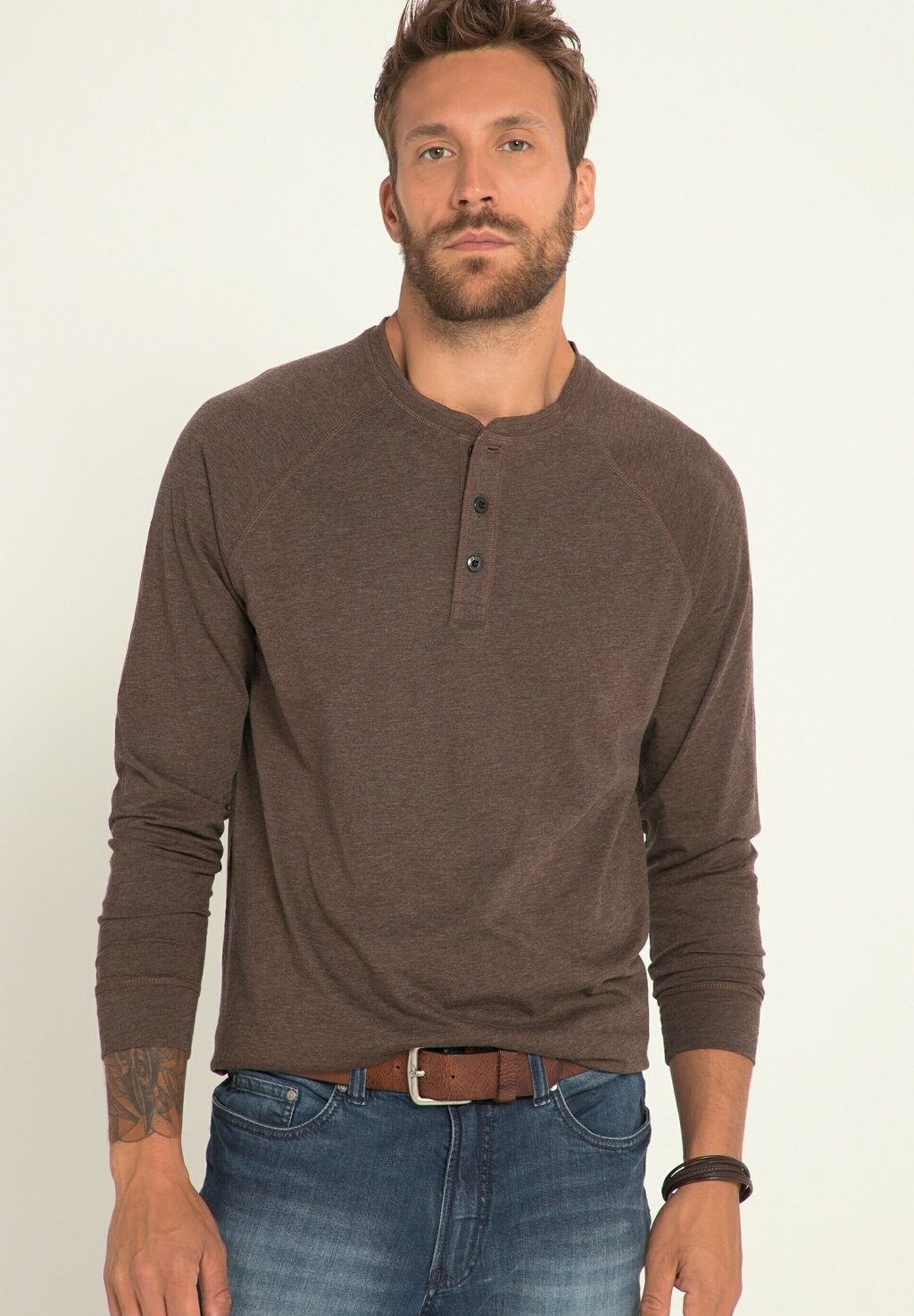 

Футболка с длинным рукавом Henley Rundhals Knopfleiste JP1880, цвет taupe melange