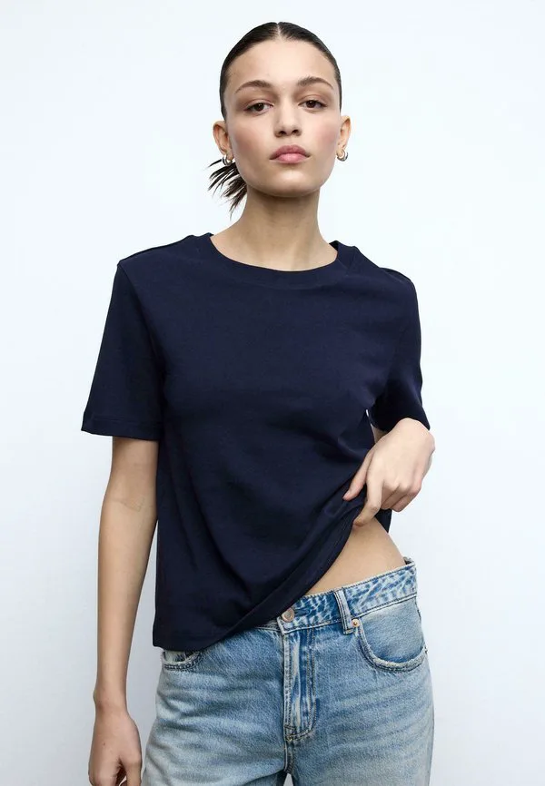 

Базовая футболка стандартного кроя Stradivarius, Mottled Dark Blue, Синий, Базовая футболка стандартного кроя Stradivarius, Mottled Dark Blue