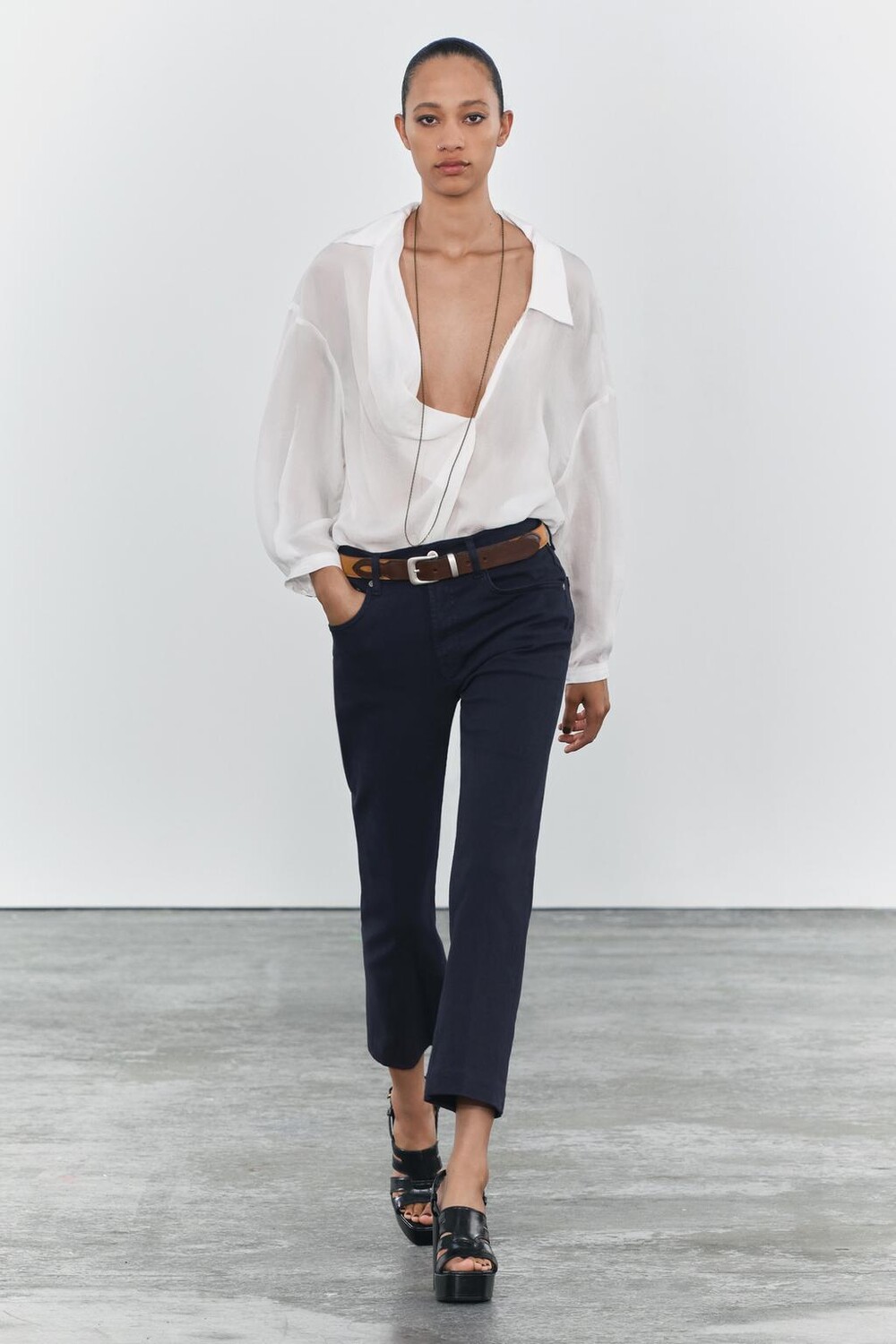 

Укороченные джинсы bootcut с высокой талией ZARA, темно-синий