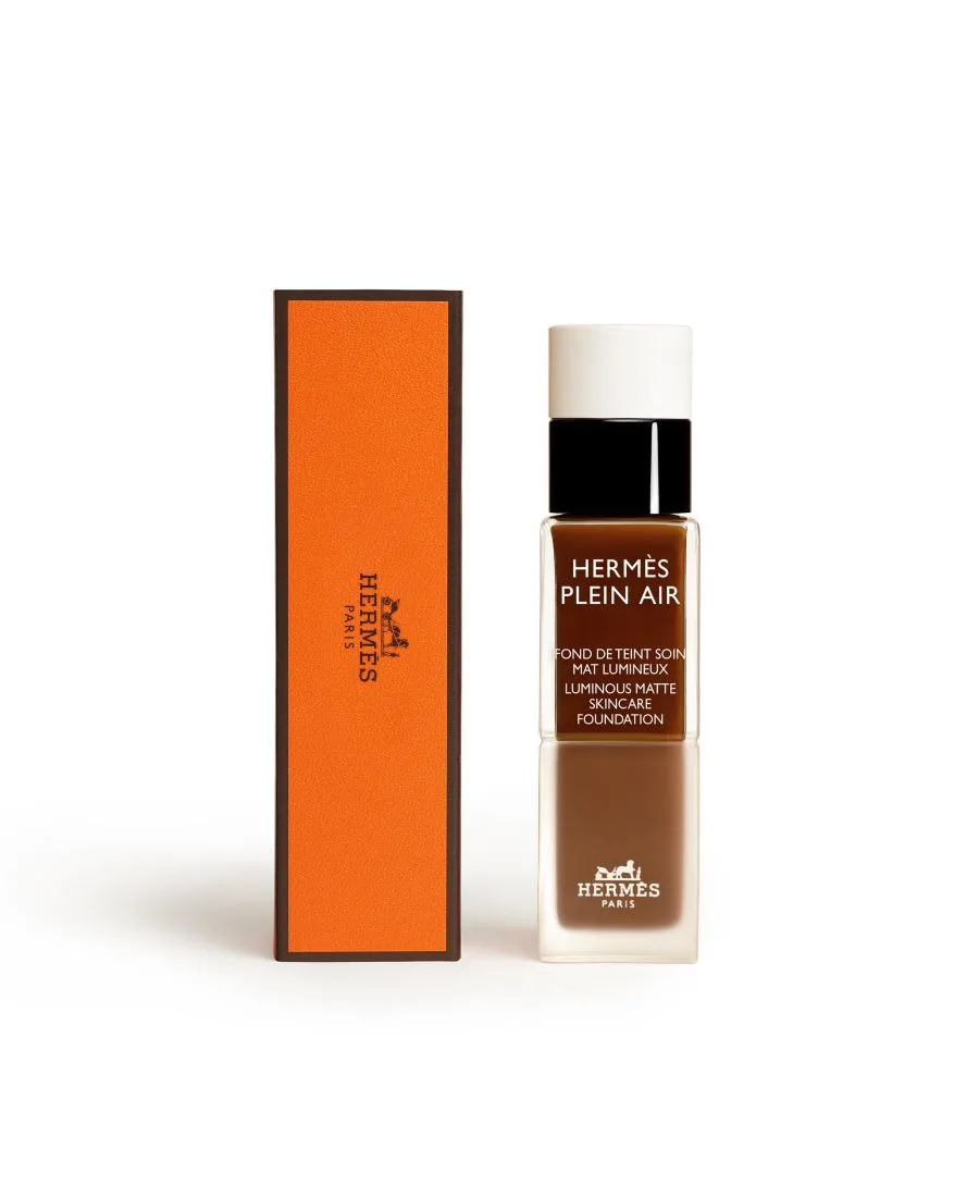 Тональная основа Plein Air, Luminous Matte Skincare Foundation, 1,11 унции HERMÈS, 93w havane is a deep mahogany коричневый — фото 2