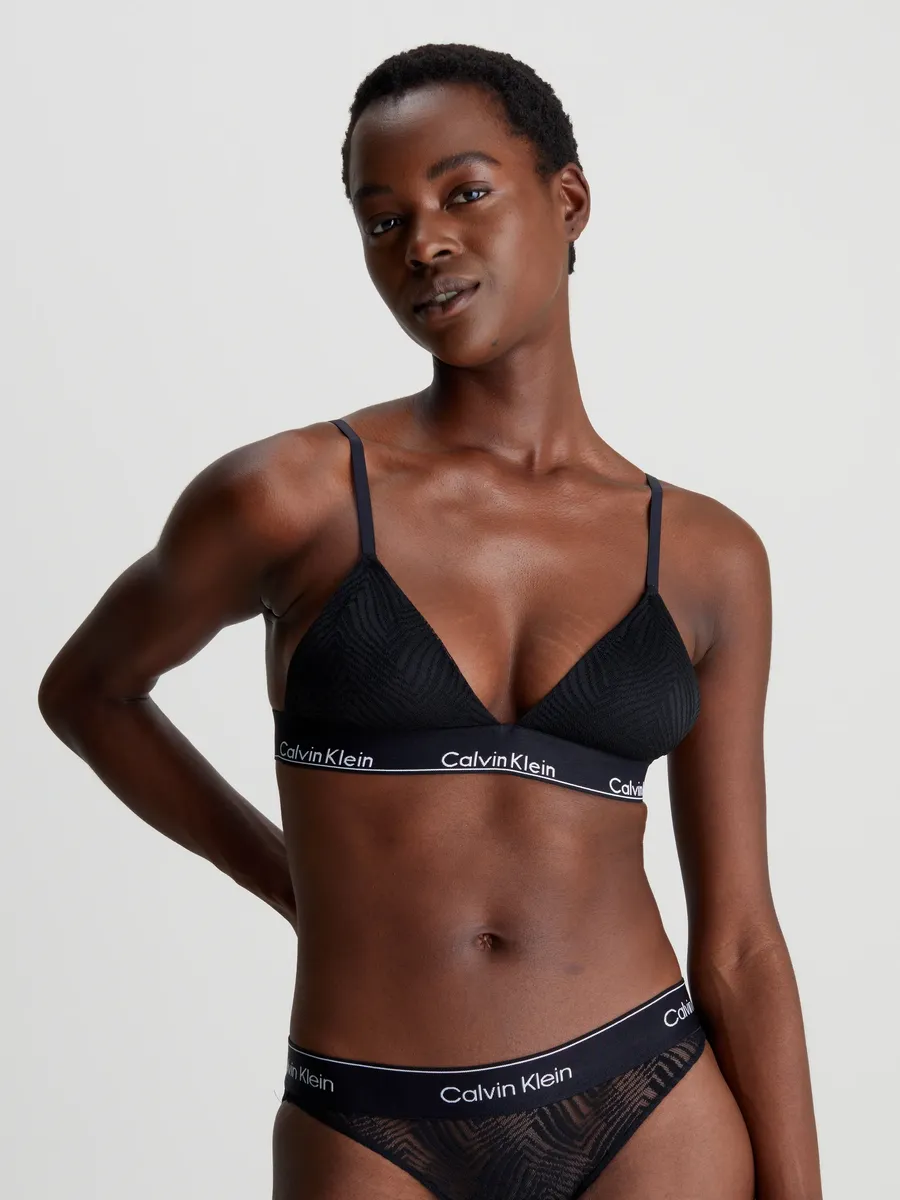 

Треугольный бюстгальтер Calvin Klein Underwear "LIGHTLY LINED TRIANGLE", с анималистической структурой, черный
