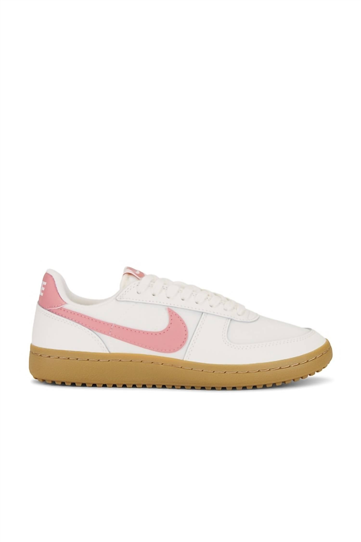 

Мужские кроссовки Field General '82 в цвете парус/ржавчина Pink-Gum Nike