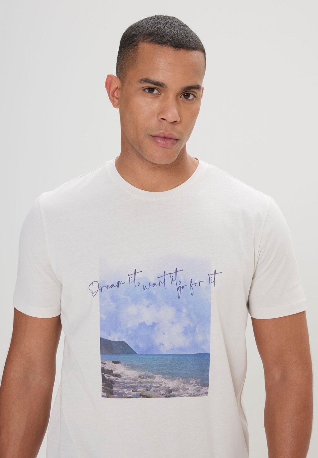 

Принт на футболке STANDARD FIT CREW NECK AC&CO / ALTINYILDIZ CLASSICS, светло-серый