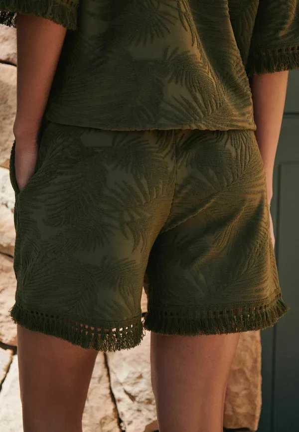 Шорты Next Regular fit jacquard towelling fringe summer shorts, оливковый