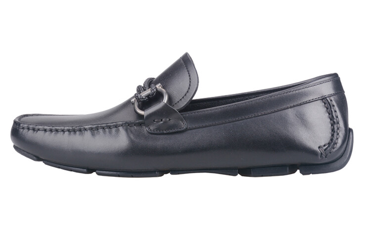 

Женская повседневная обувь черная Ferragamo