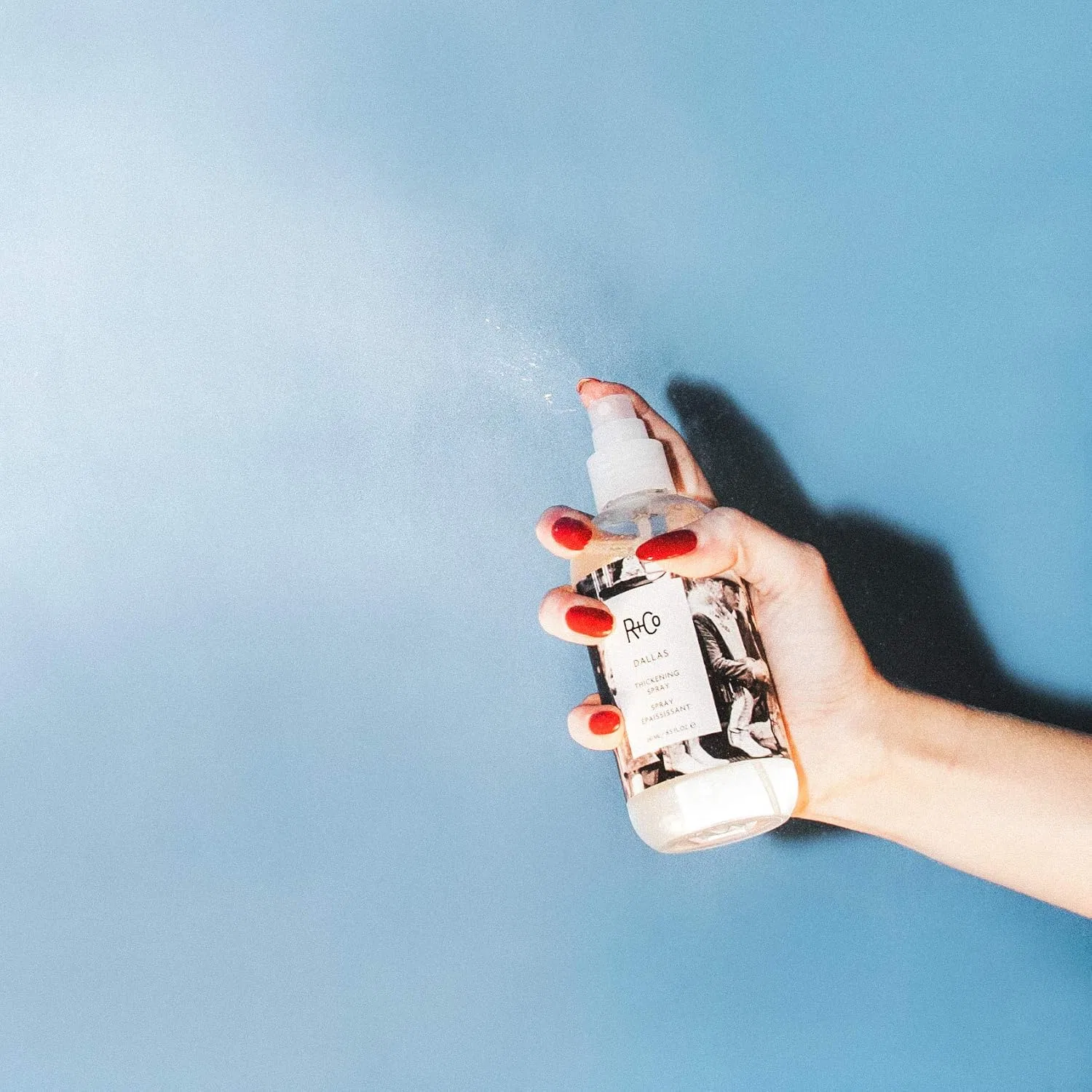 Спрей для объема волос «Dallas Thickening Spray» от R+Co, 250 мл R+Co — фото 4