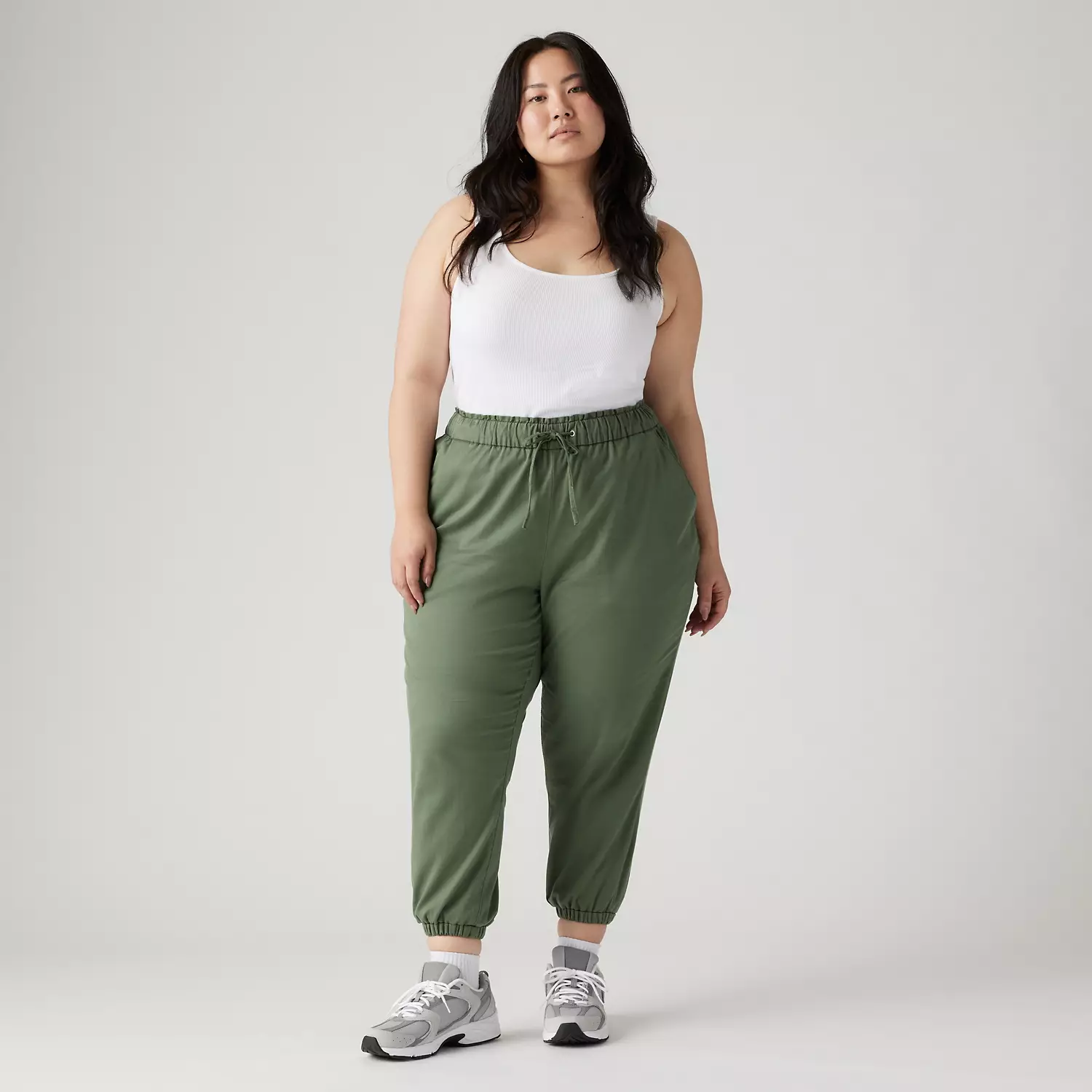

Женские джоггеры Off Duty (размер Plus) Levi's, цвет Thyme - Green