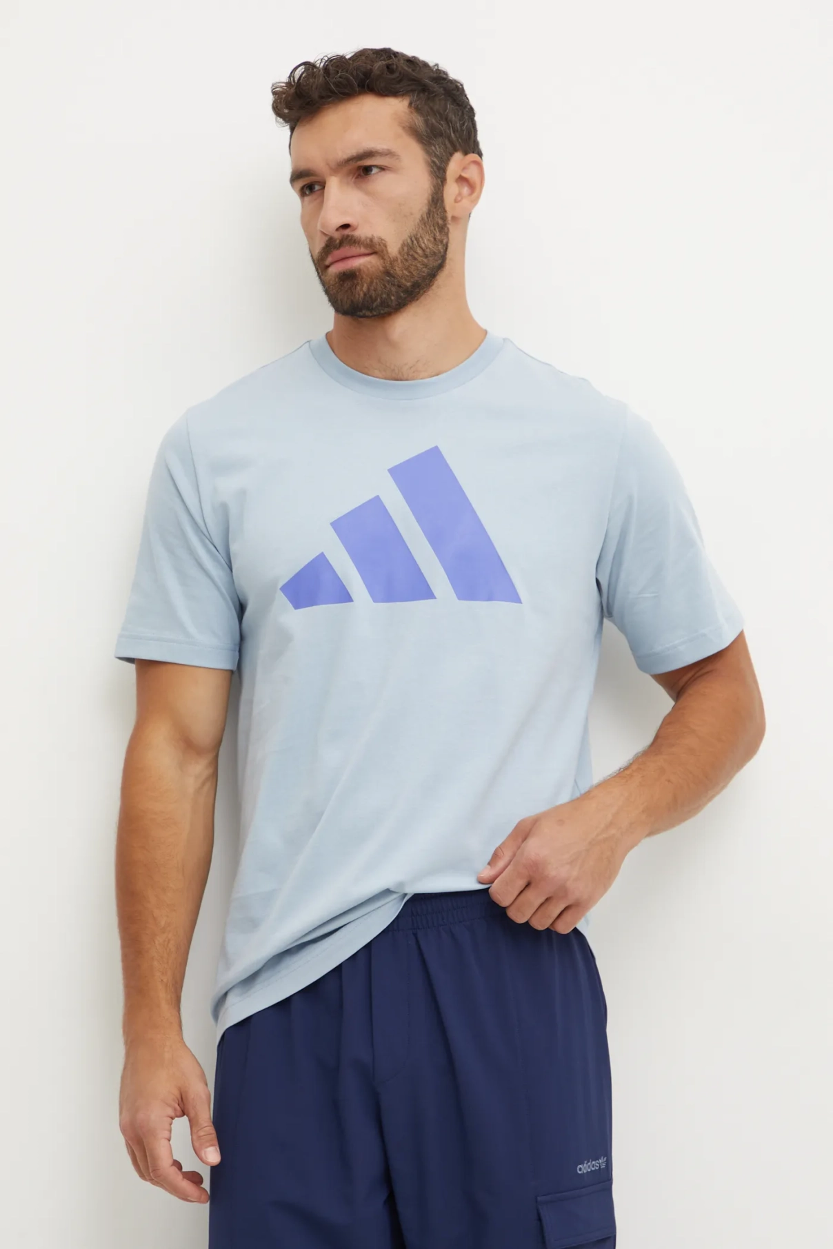

Хлопковая футболка adidas, синий