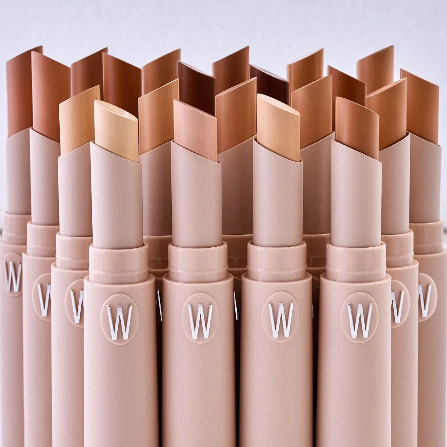 Маска для лица Wycon Cosmetics — Кремовый консилер-стик Radiant Stick Concealer 16 Cocoa , 16 Cocoa — фото 3