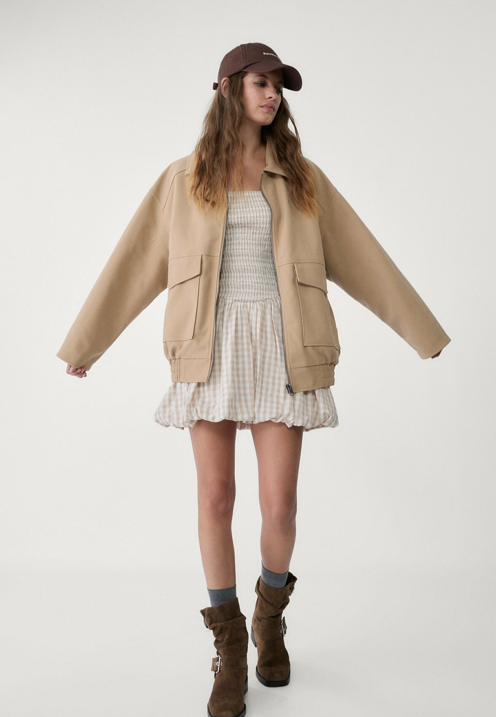 

Куртка из искусственной кожи WITH POCKETS Stradivarius, цвет Stone