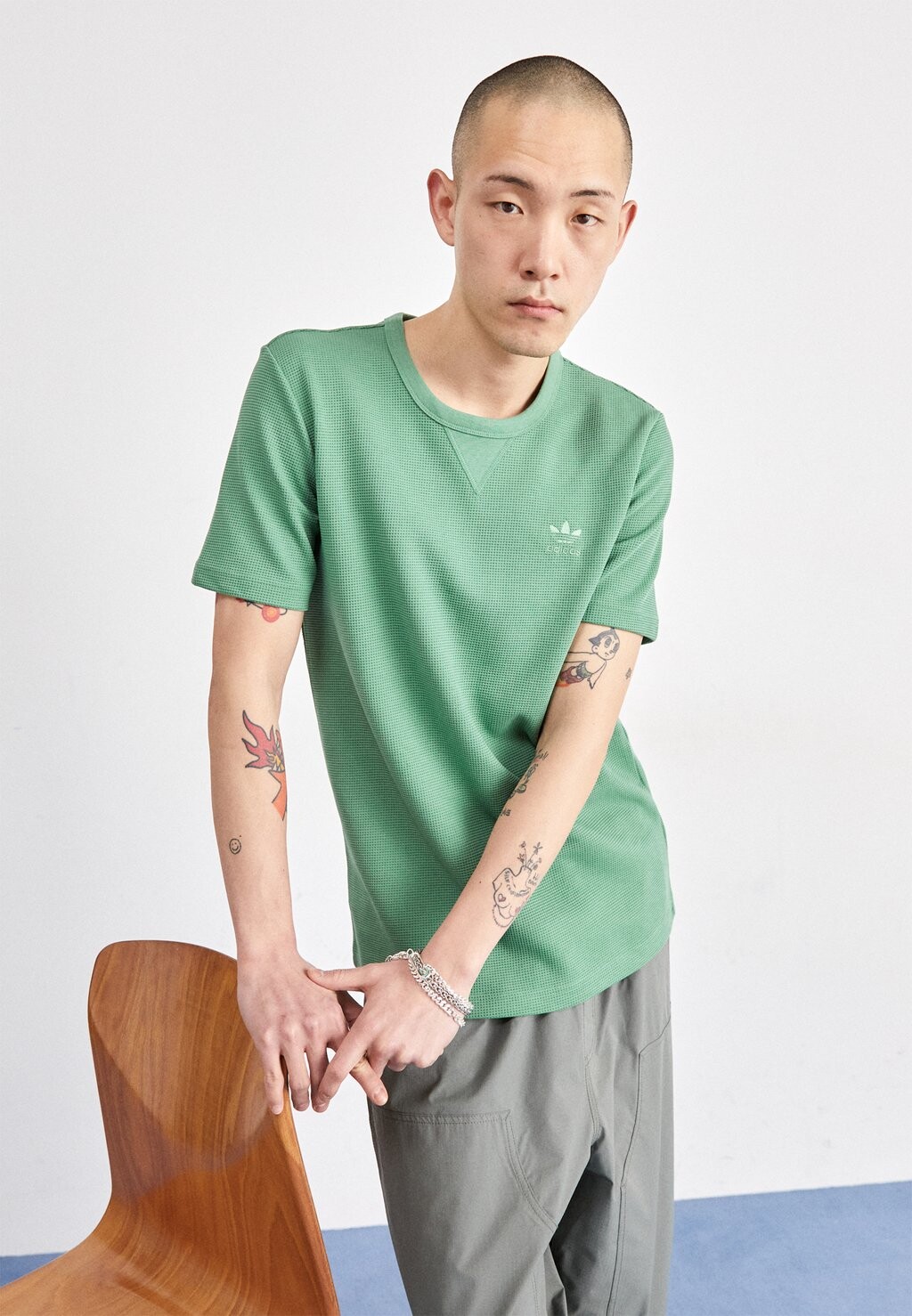 

Базовая футболка adidas Originals, preloved зеленая