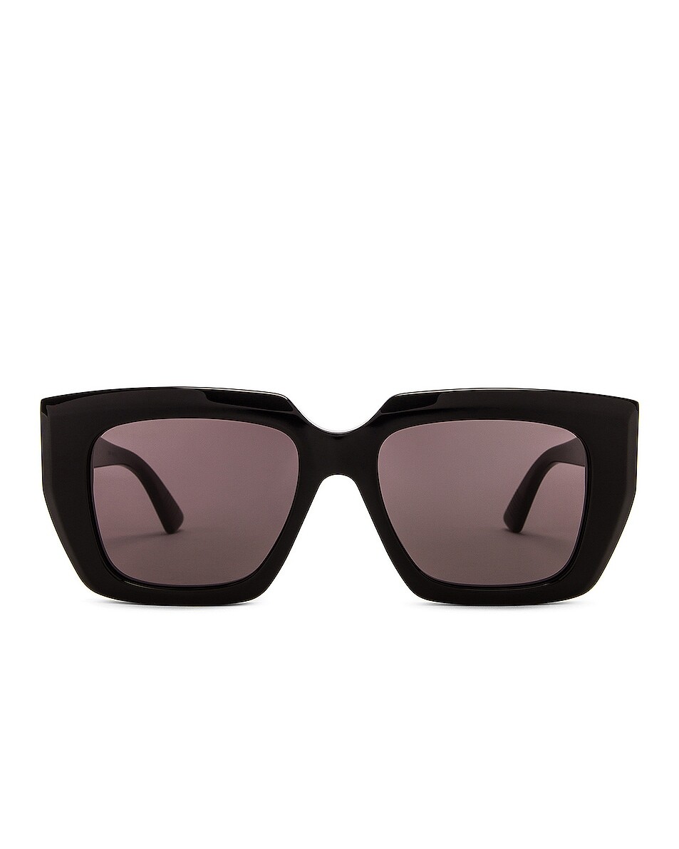 

Солнцезащитные очки Bottega Veneta Square, цвет Shiny Black