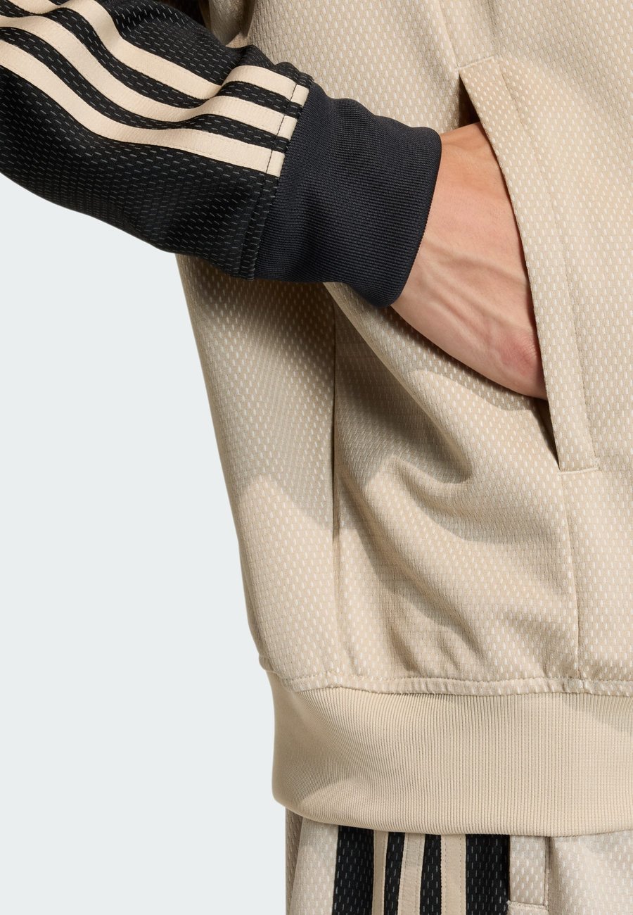 Куртка Adidas Originals LOOSE, Stone Khaki/Beige — фото 4