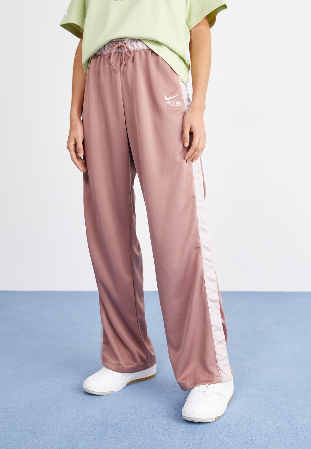 

Спортивные брюки Air Breakaway Nike, цвет smokey mauve