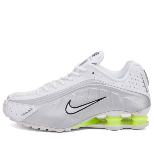 

Shox r4 с кроссовками Nike, белый