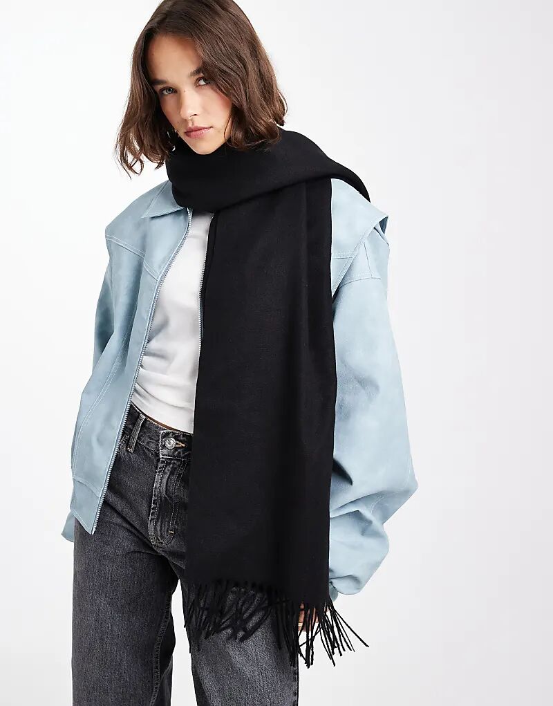 

Шарф с кисточками Pieces черного цвета