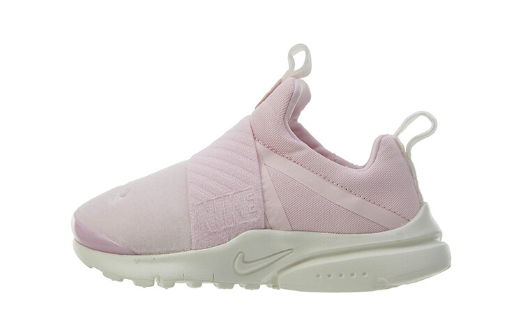 

Кроссовки Presto Extreme Kids PS Low-top розовые/белые Nike