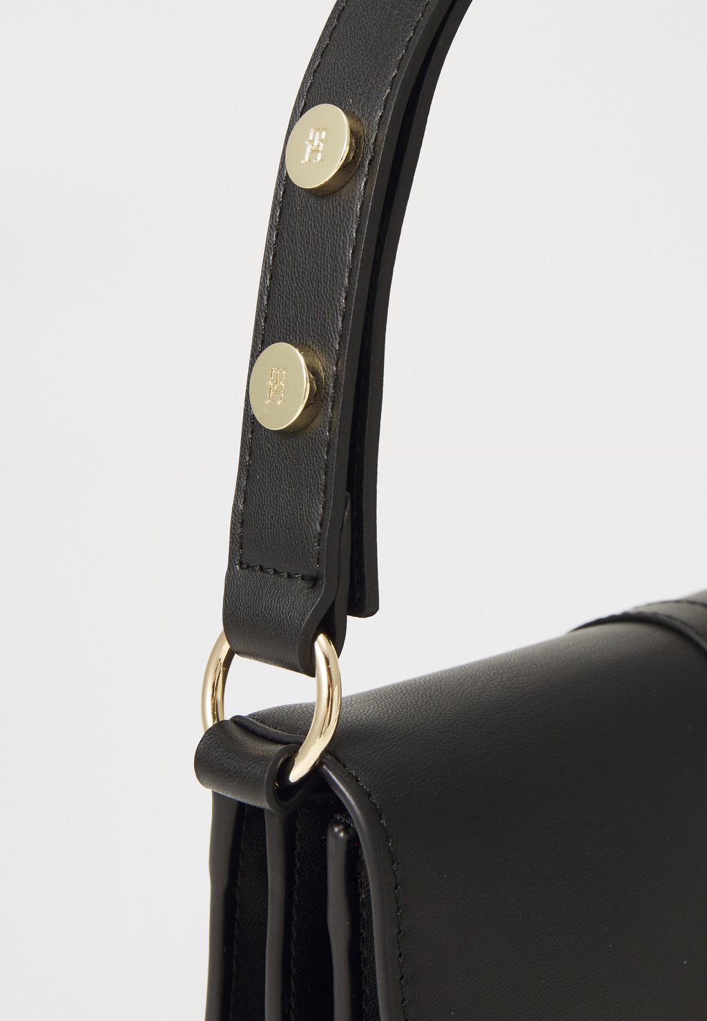 

Сумка HERITAGE SHOULDER BAG Tommy Hilfiger, черный