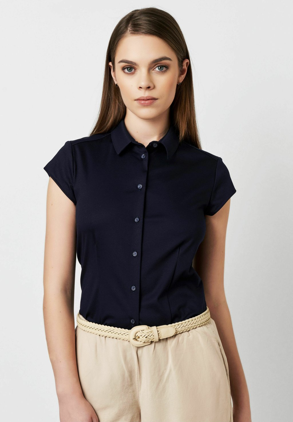 

Блузка на пуговицах ESSENTIAL PIA DESOTO, темно-синий