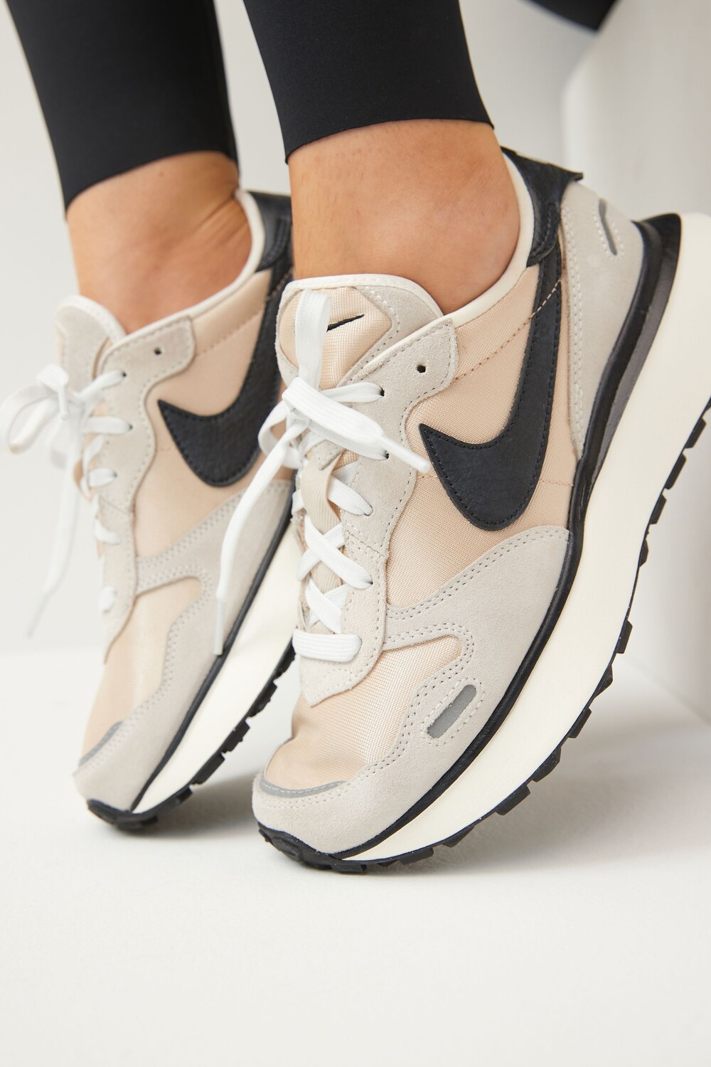 Вафельные кроссовки Phoenix Nike