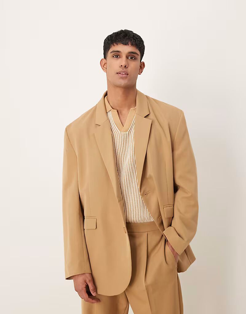 

Свободный пиджак ASOS DESIGN цвета верблюжьей шерсти