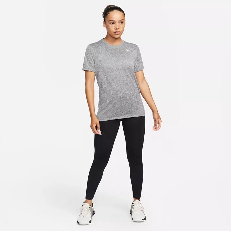 Женская футболка Nike Dri-FIT Legend, черный — фото 2