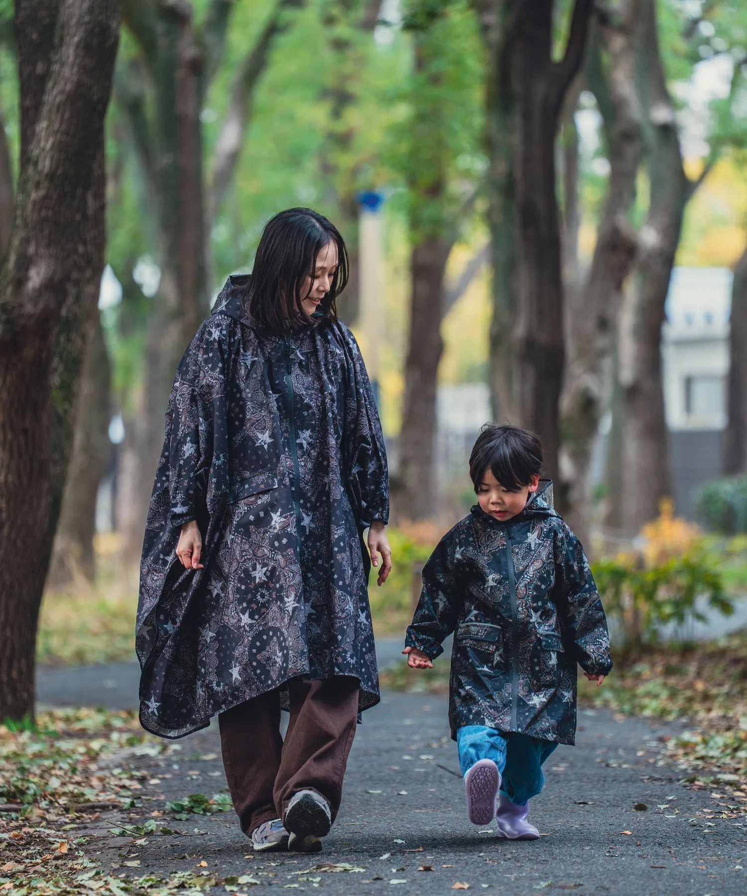 Детский дождевик Kiw Kids, двусторонний (подходит для школьных рюкзаков) — фото 2