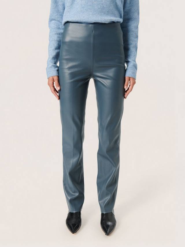 

Брюки с высокой талией kaylee bootcut для ног Soaked In Luxury, цвет Dark Slate