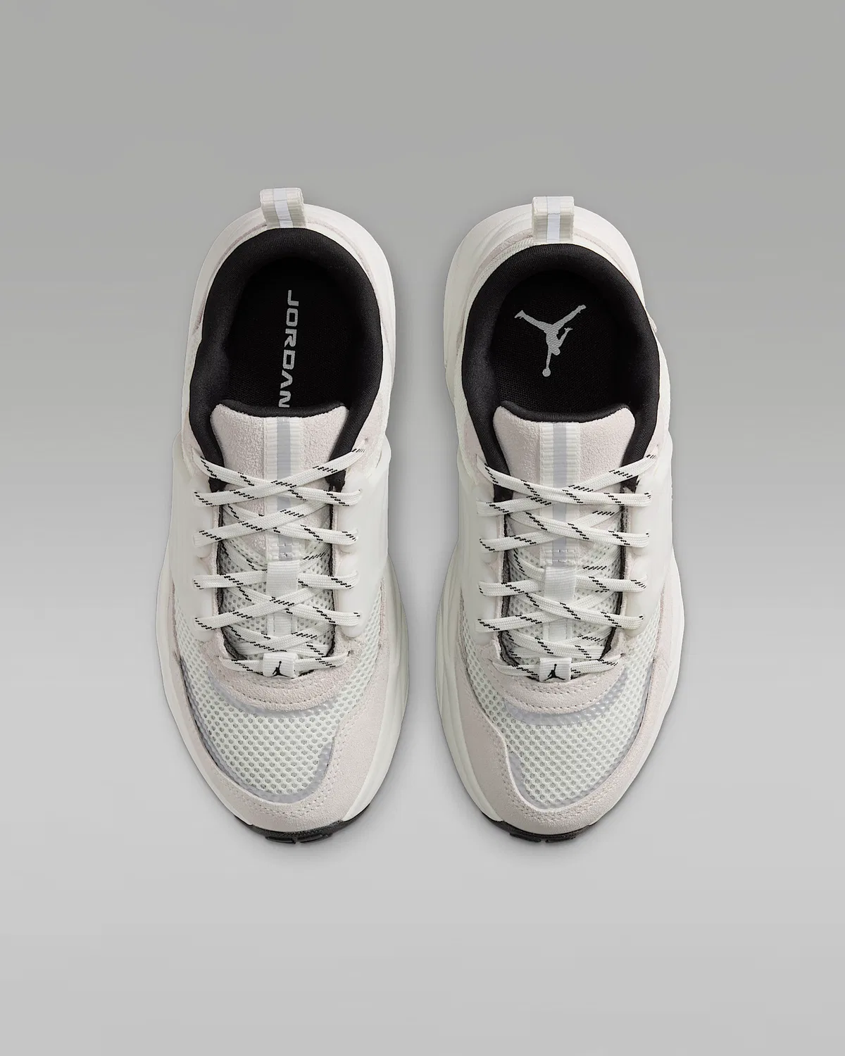 Кроссовки детские Jordan Trunner O/S, Sail/Sail/Black — фото 4