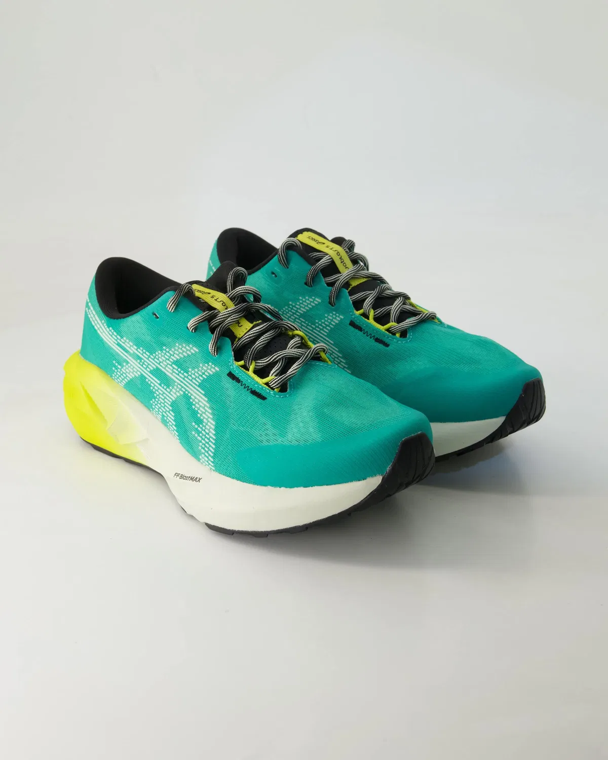 Кроссовки для бега Novablast 5 TR, Asics, зеленый