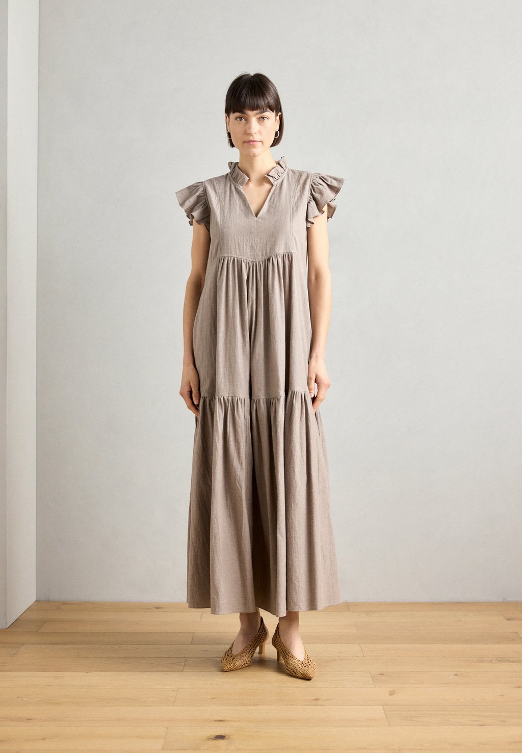 

Платье макси IZHA DRESS Mos Mosh, коричневый