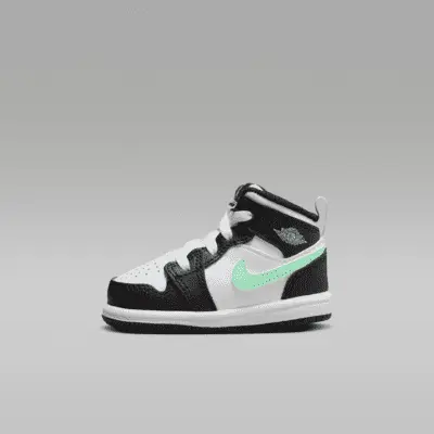 

Кроссовки Jordan 1 Mid, цвет White/Black/Green Glow