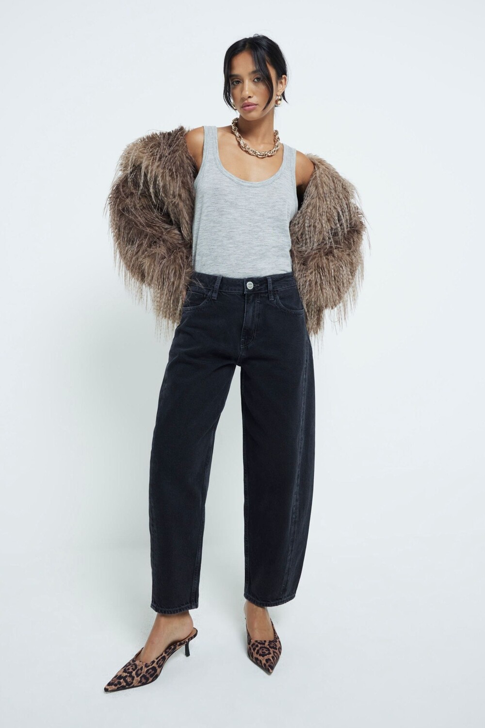 

Джинсы бочонки oversize petite со швами River Island, черный