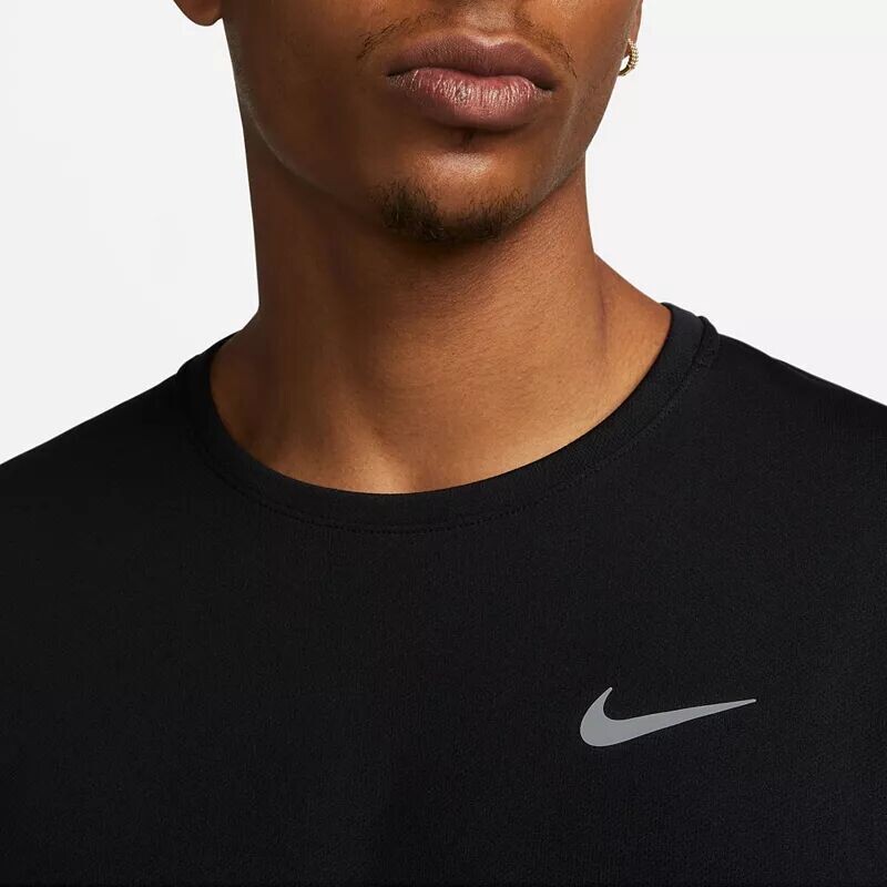 Мужская беговая футболка с длинными рукавами Nike Dri-FIT UV Miler, черный — фото 4